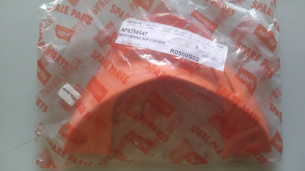 mascherina sup.cofano arancio