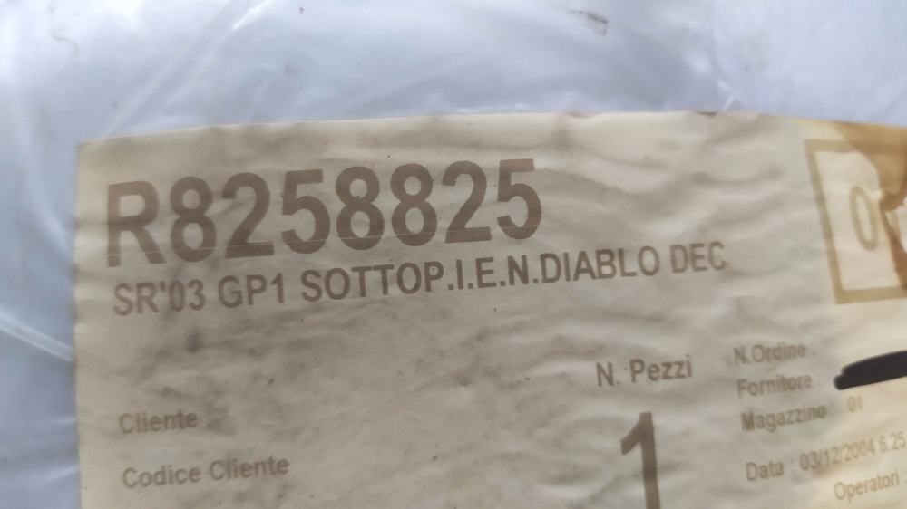 sottopianale nero opaco aprilia sr 50 gp1 ´03