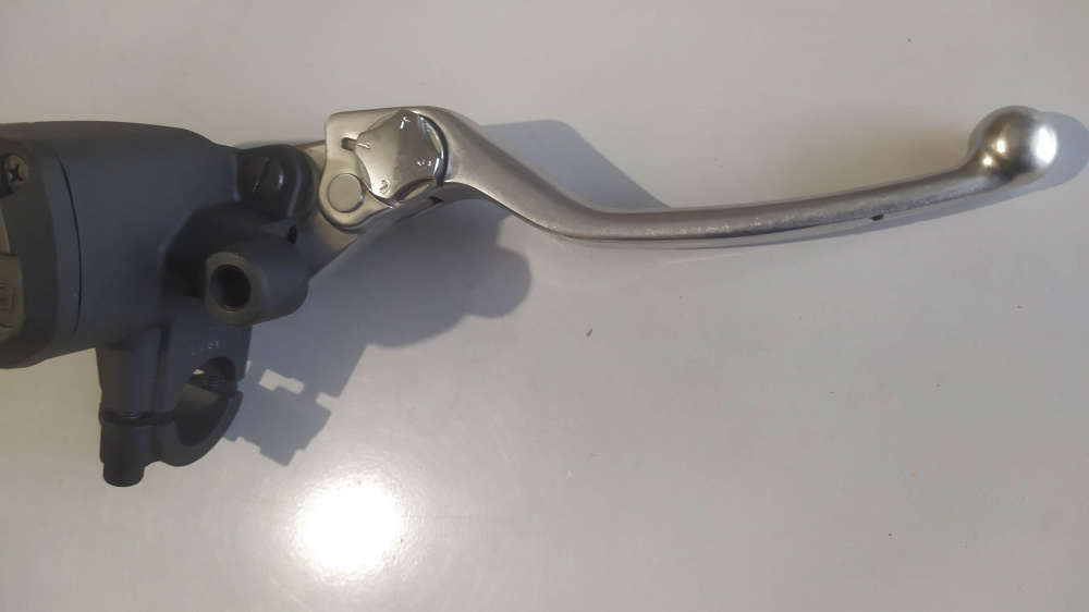 pompa freno anteriore aprilia dorsoduro 750 ´08 - ´16 - mana 850 - shiver 750