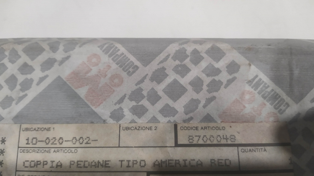 coppia pedane alluminio tipo america aprilia red rose