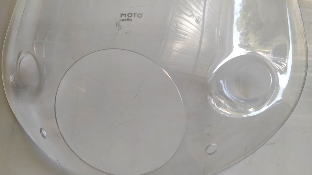 parabrezza aprilia moto 6.5 completo di attacchi