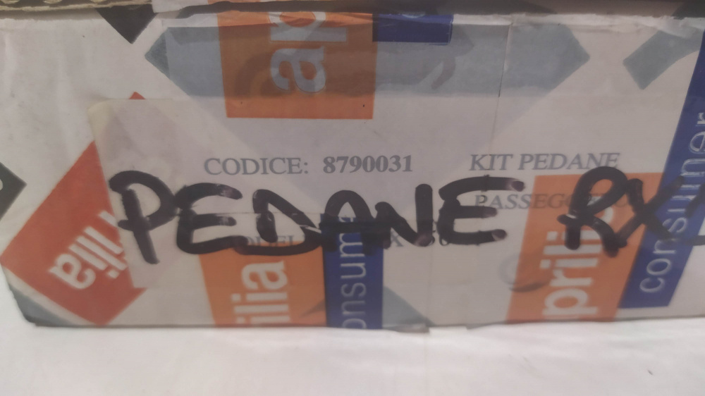 kit pedane passegero originali aprilia rx 50 ´95
