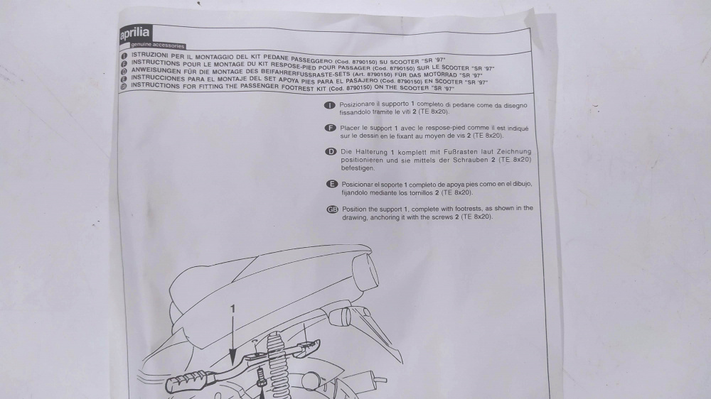 kit pedane passegero originali aprilia rx sr 50 ´97