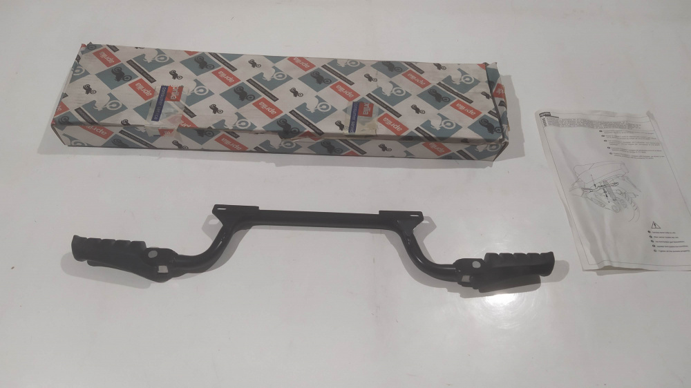 kit pedane passegero originali aprilia rx sr 50 ´97