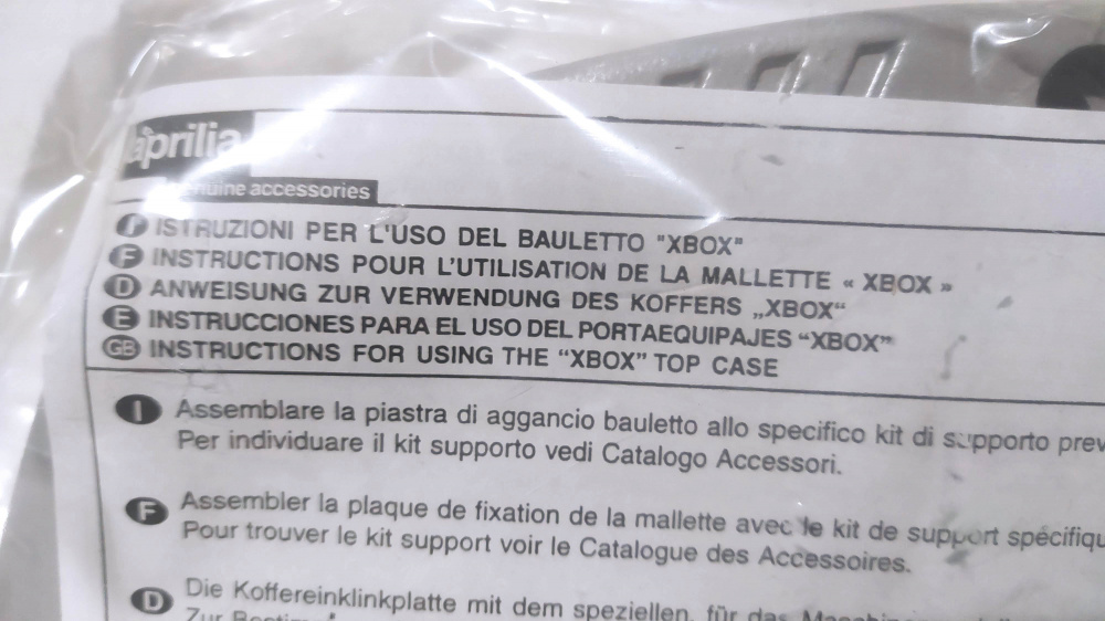 kit supporto - portapacchi bauletto xbox aprilia pegaso ´97