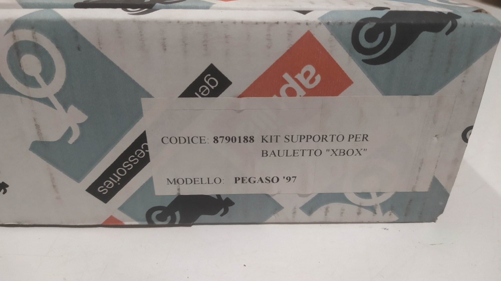 kit supporto - portapacchi bauletto xbox aprilia pegaso ´97