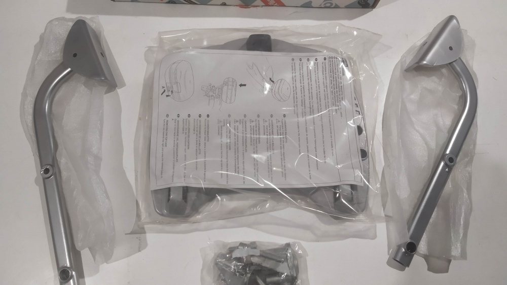 kit supporto - portapacchi bauletto xbox aprilia pegaso ´97