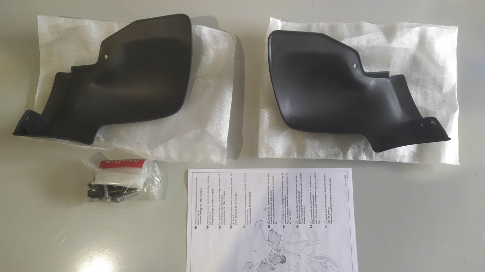 coppia paramani aprilia scarabeo 125