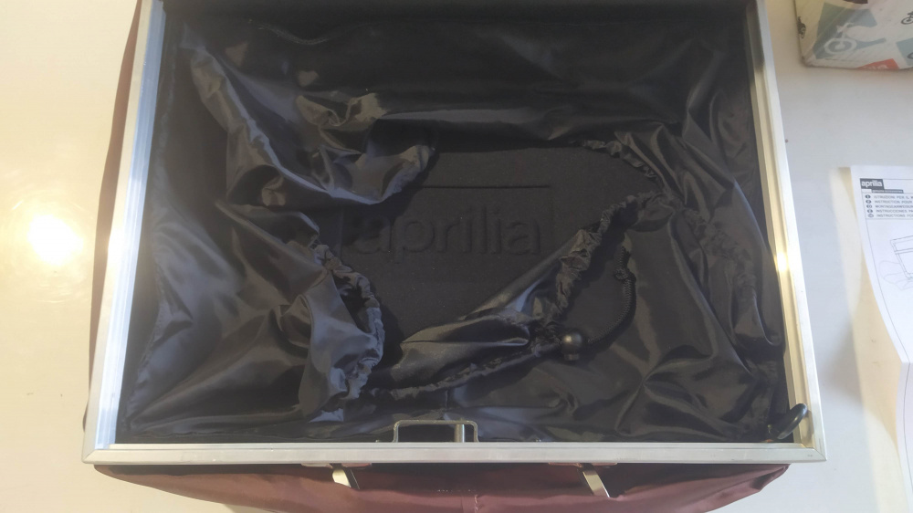 bauletto aprilia easy size marrone