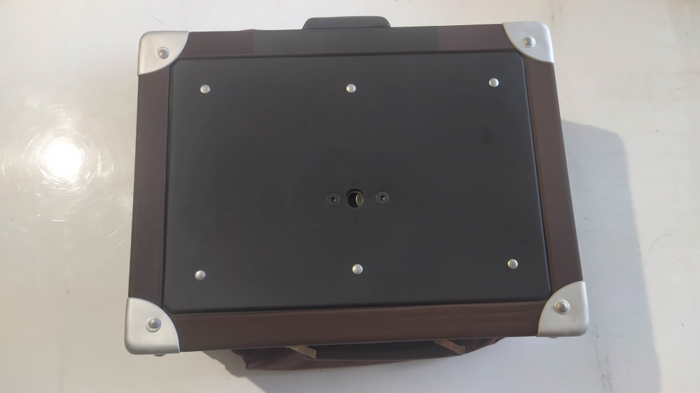 bauletto aprilia easy size marrone senza chiave e cilindretto