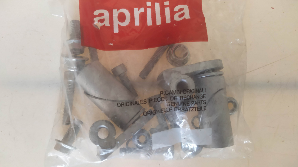 portapacchi posteriore originale aprilia area 51