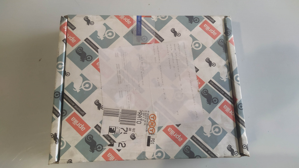 supporto piastra aggancio bauletto x-box aprilia leonardo 250