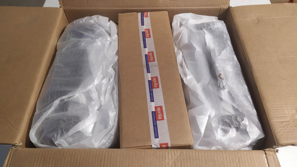 coppia bauletti laterali grigio mercury aprilia pegaso