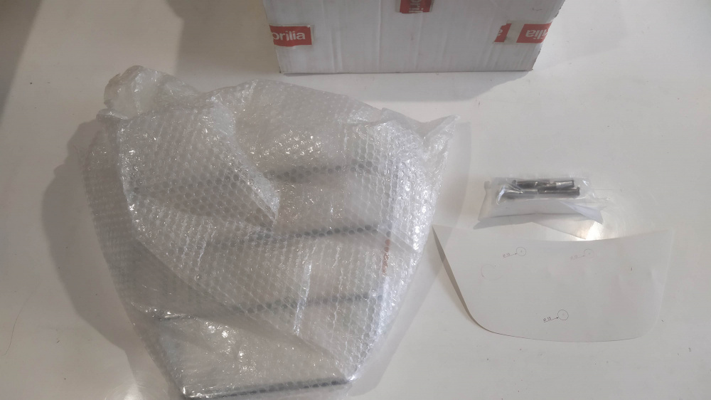 kit portapacchi cromato originale aprilia atlantic 500