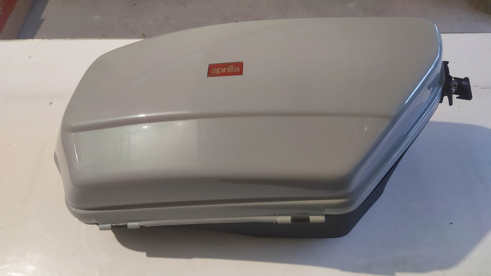 coppia bauletti laterali celesti ice green aprilia scarabeo