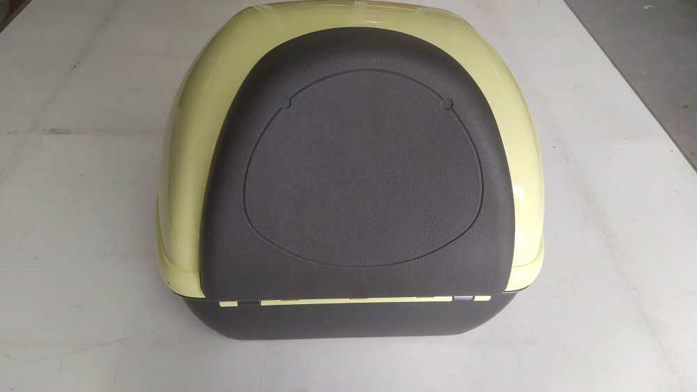 bauletto ovetto giallo sixties aprilia scarabeo 50