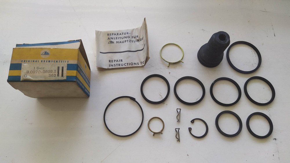 kit gommini pompa freno ate 3.0370.3822.2 alfa giulia 1600