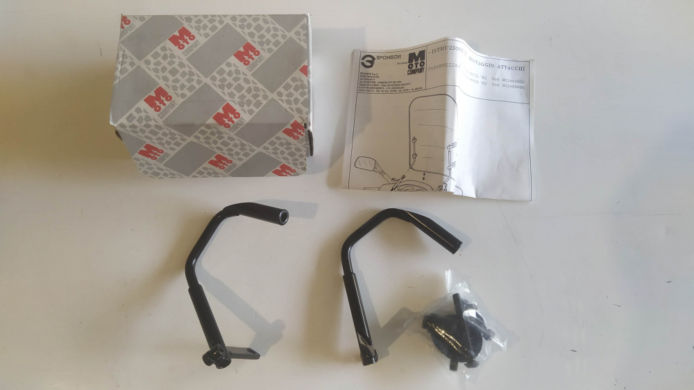 attacchi per parabrezza piccolo amico ´92 bc2405000