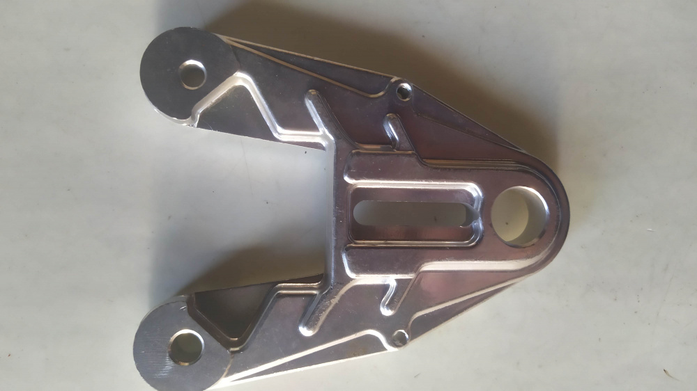 piastra ancoraggio pinza freno posteriore beta