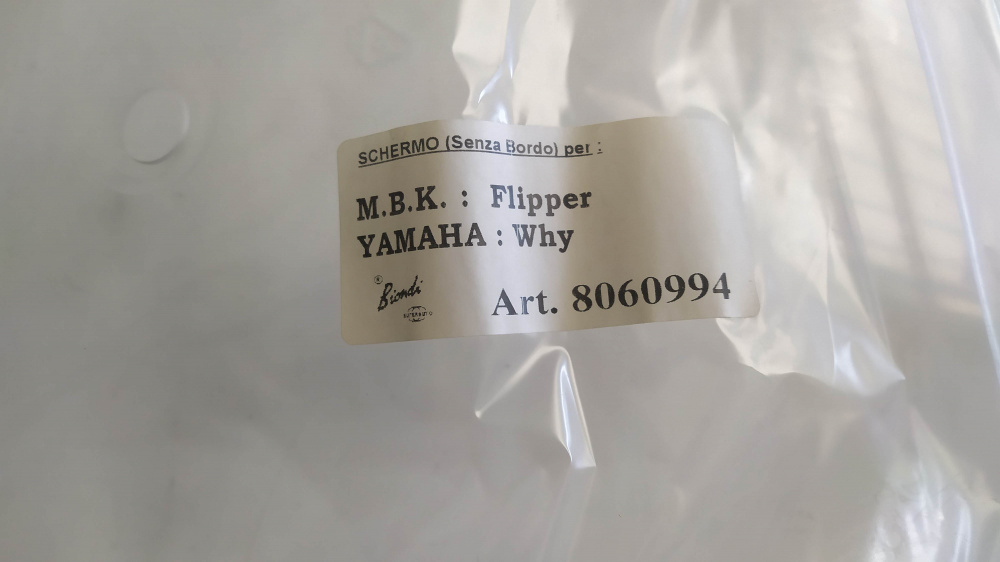 parabrezza senza bordo mbk flipper - yamaha why - attacchi 8500840