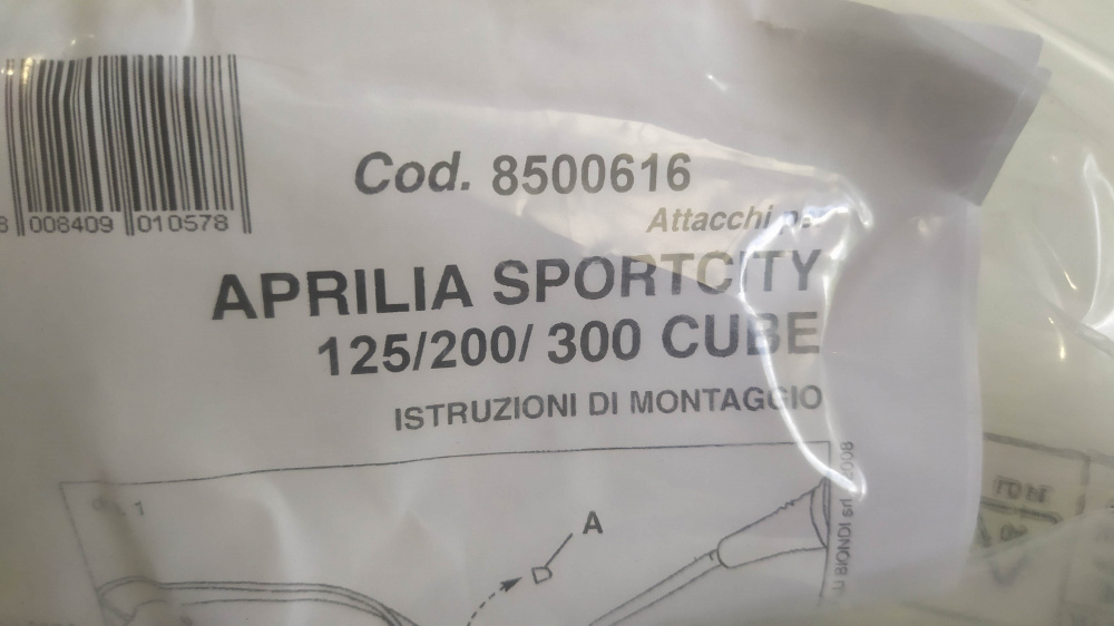attacchi parabrezza biondi aprilia sportcity cube 125/200/300