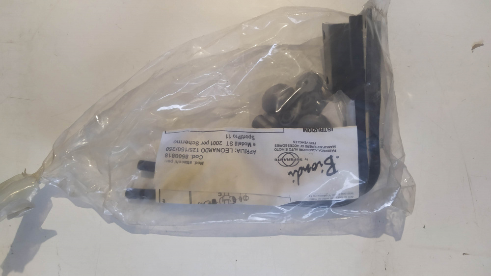 attacchi parabrezza biondi aprilia leonardo 125/150/250 e st ´01
