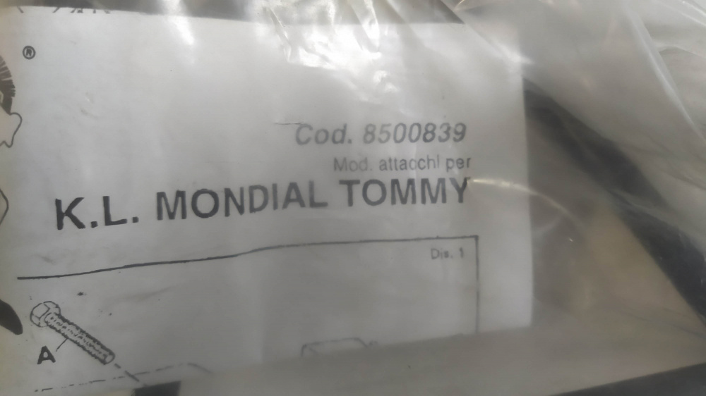 attacchi parabrezza biondi kl mondial tommy