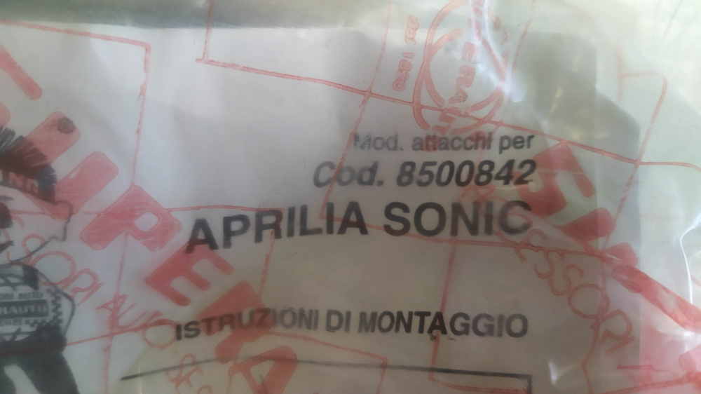 attacchi parabrezza biondi aprilia sonic - sonic gp