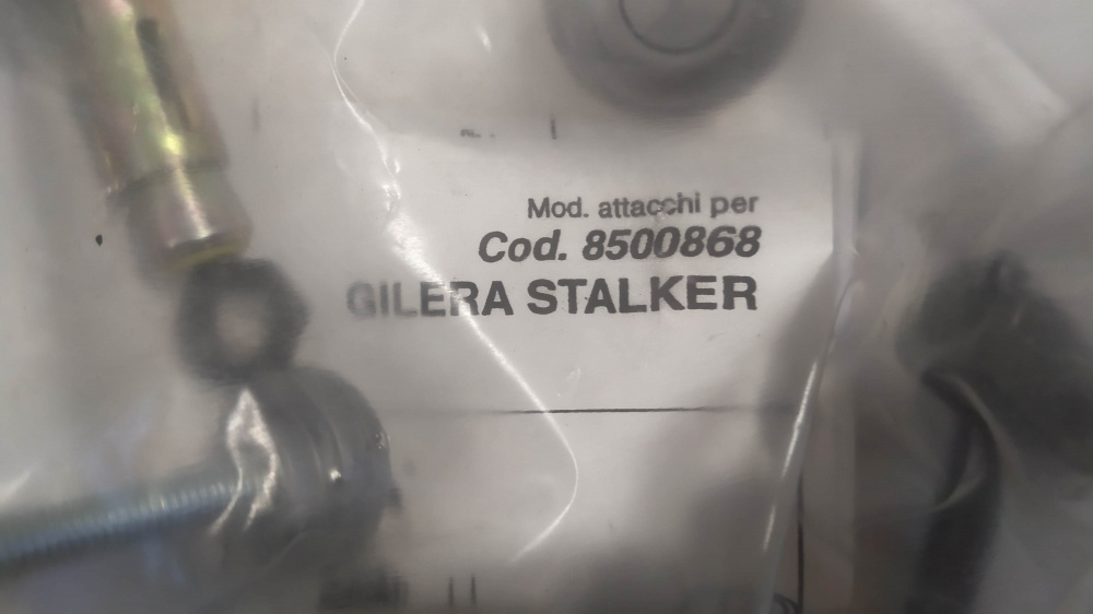 attacchi parabrezza biondi gilera stalker