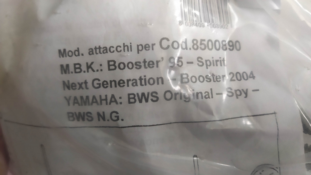 attacchi parabrezza biondi mbk booster spirit ´90 / ng ´95 - yamaha ng ´99 / original ´99 - spy