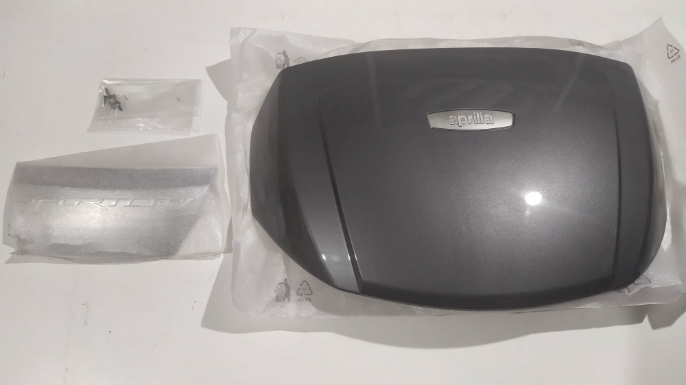 coperchio bauletto 35 lt.grigio shot aprilia sportcity 125 / 200 / 250 euro 3 ´06 - ´08