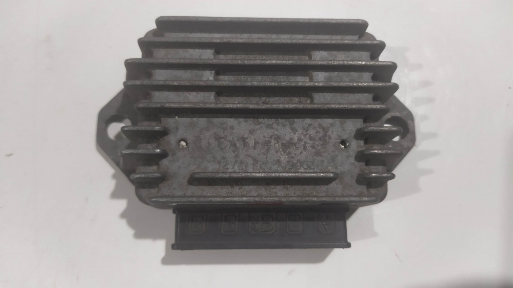 regolatore corrente originale nuovo ducati 343420 per vespa px / cosa
