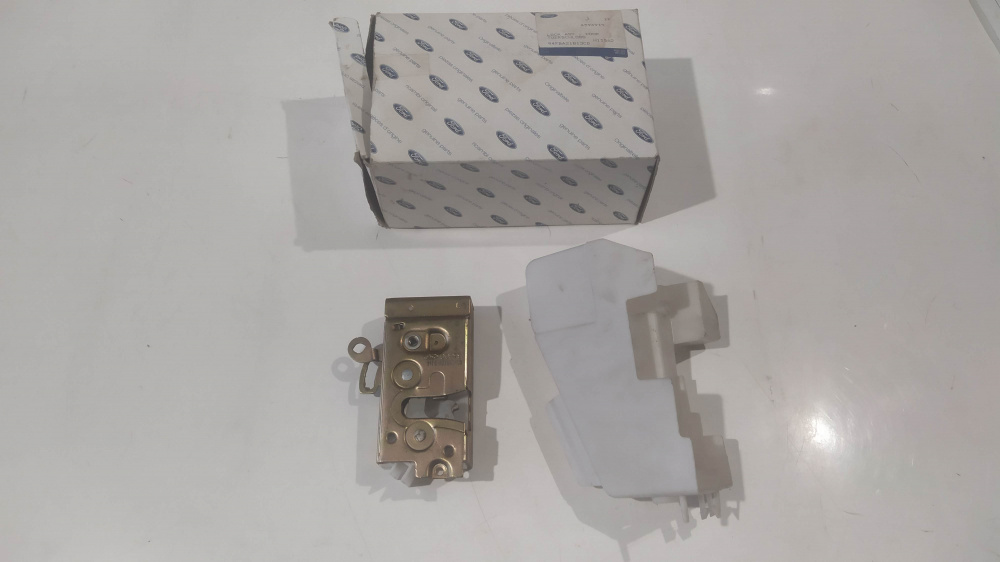 serratura chiusura porta anteriore sx ford fiesta 89 - 02 / puma 97 - 02