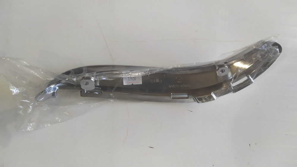 presa d´aria dx aprilia scarabeo 125 / 200 light - ie light ´07 - ´12