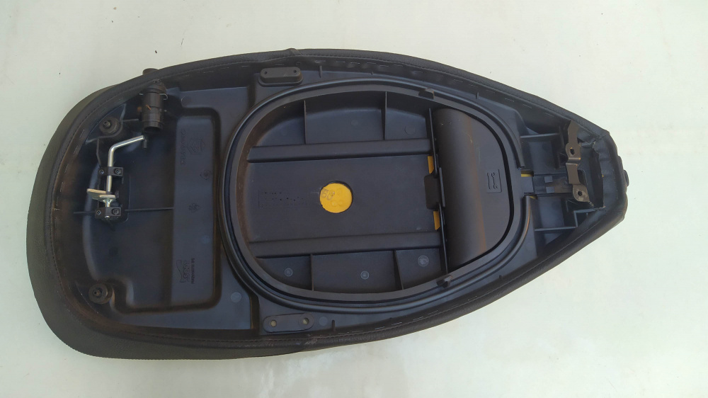 sella nuova originale piaggio - soft vespa et2 - et4 cc. 50-125-150
