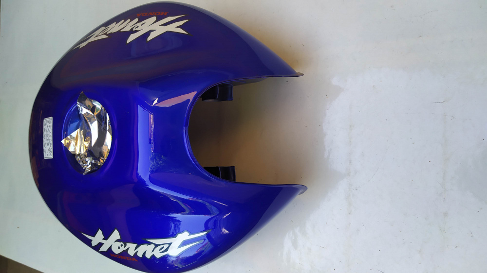 serbatoio nuovo blu honda hornet ´98 - ´00 (piccola ammaccatura)