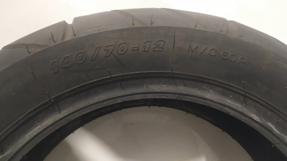 copertone usato michelin 140/70-12 m/c 60 p