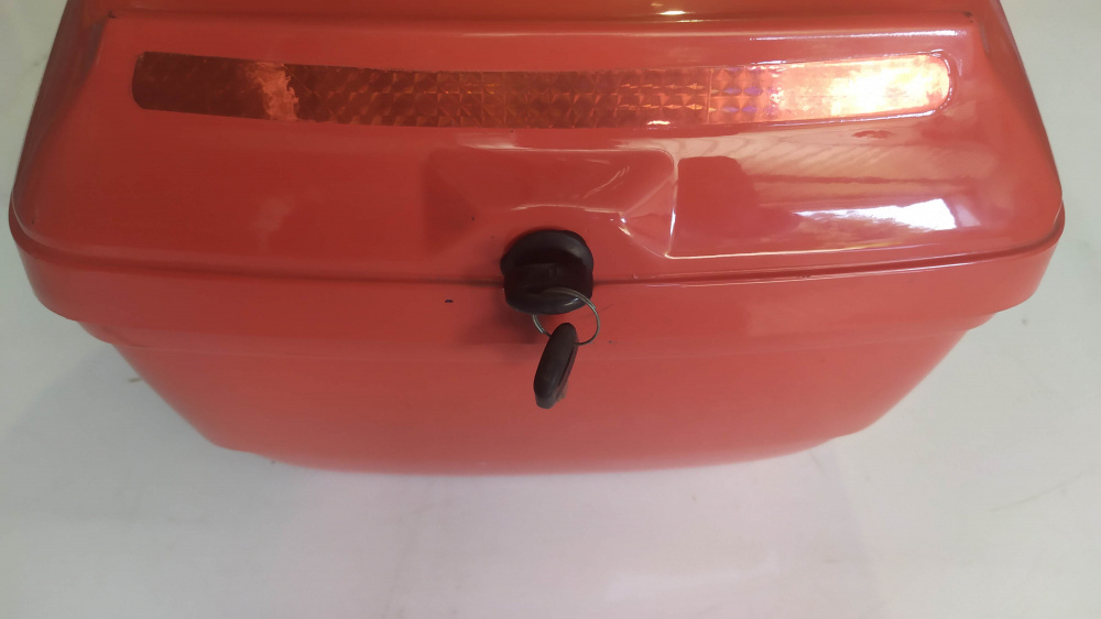 bauletto rosso per scooter senza piastra