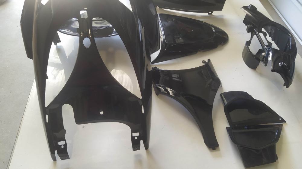 kit 8 carene nere aprilia sr 50 stealth ed altri modelli