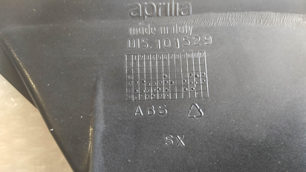 kit 8 carene nere aprilia sr 50 stealth ed altri modelli