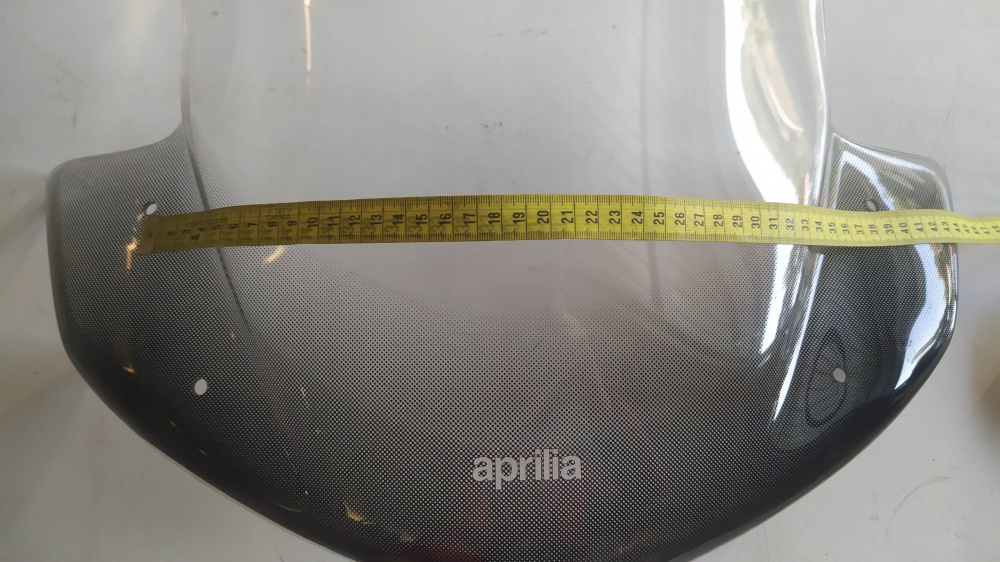 parabrezza basso aprilia scooter - disconosco il modello - vedere misure -