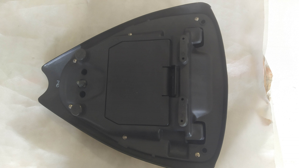 codino coprisella nero aprilia rsv