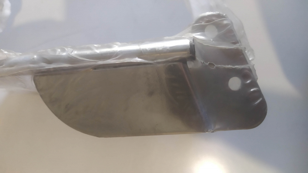 schienale cromato aprilia - disconosco il modello -