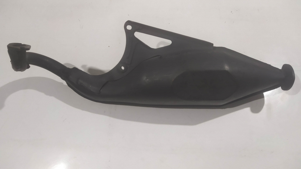 marmitta sito 0571 con silenziatore aprilia sr ´97 - ´00 motore orizzontale - rally aria - la marmitta presenta segni di stoccaggio -