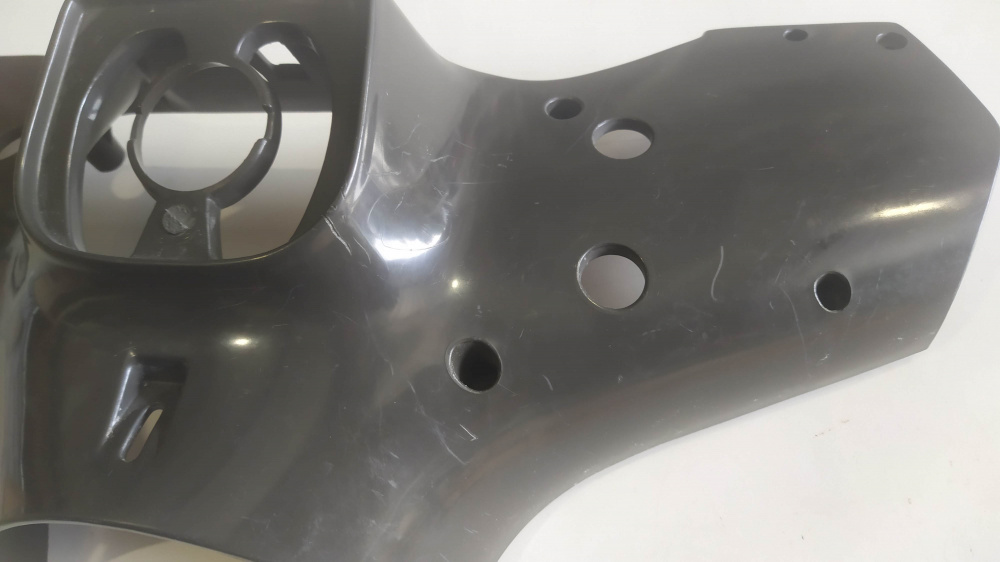 coperchio inferiore manubrio nuovo vespa pk hp con segni di stoccaggio - ha una linguetta rovinata -