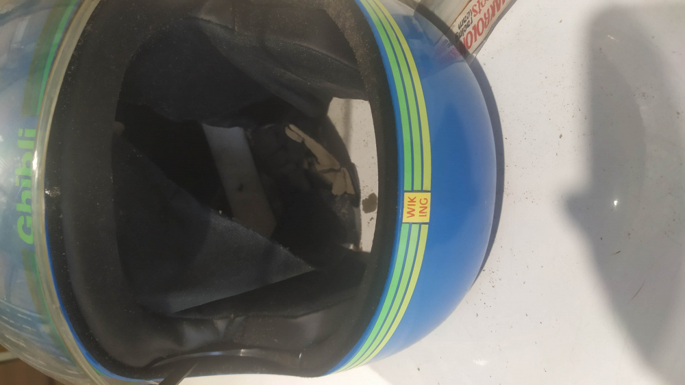 casco nuovo ghibli diws makrolon - ha l´interno rovinato -