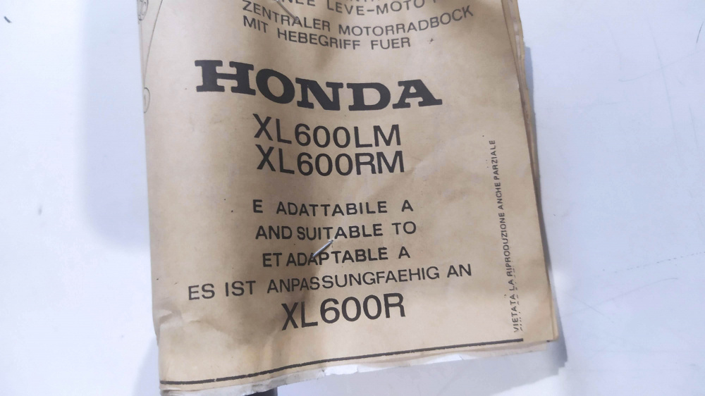 cavalletto centrale buzzetti con maniglia alzamoto honda xl600lm - xl600rm - adattabile xl600r - mancano le viti