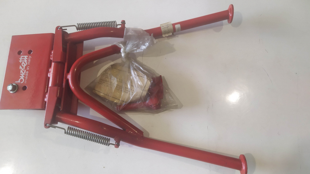 cavalletto centrale rosso buzzetti honda mtx 125 r con maniglia alzamoto - manca una staffa e viti - segni di stoccaggio