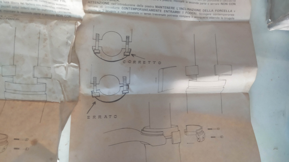 stabilizzatori originali epoca alluminio per moto guzzi v35 imola - v50 monza - manca una vite -