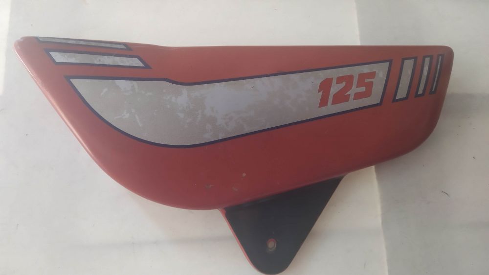 coppia fianchetti laterali rossi usati laverda lz zundapp